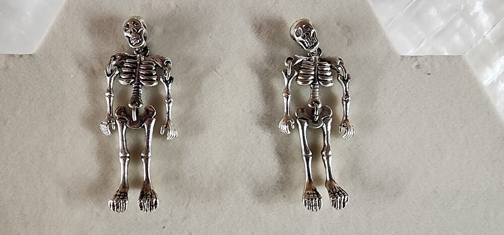 Silver Tone Articulated Skeleton Dangle Earrings Movable Halloween Gothic